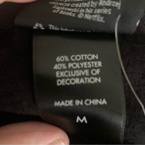 The Witcher Geralt Sword Hoodie, Black Men’s Size M by Hot Topic - Picture 6 of 6